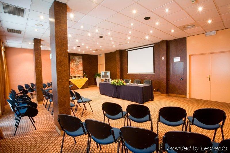 B&B Hotel Mantova San Giorgio di Mantova Einrichtungen foto